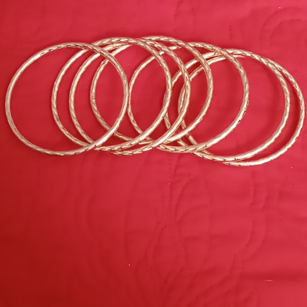 Bangles bracelets